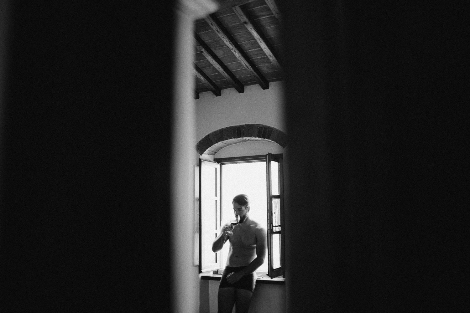 best wedding photography amsterdam bride groom waiting to get ready