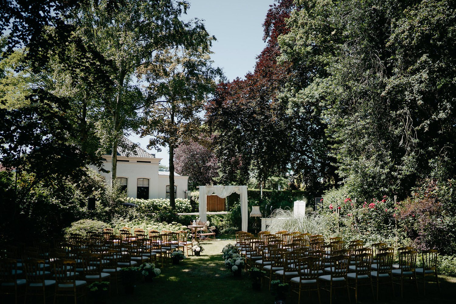 rotterdam wedding in the garden ceremony location by mark hadden amsterdam wedding photographer