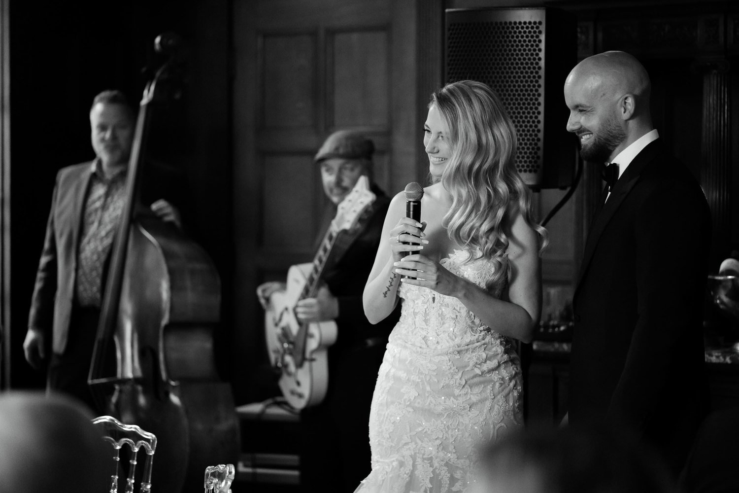 Michelle Jethro-231-2 - bride giving a speech at wedding reception with live band playing in amsterdam.jpg
