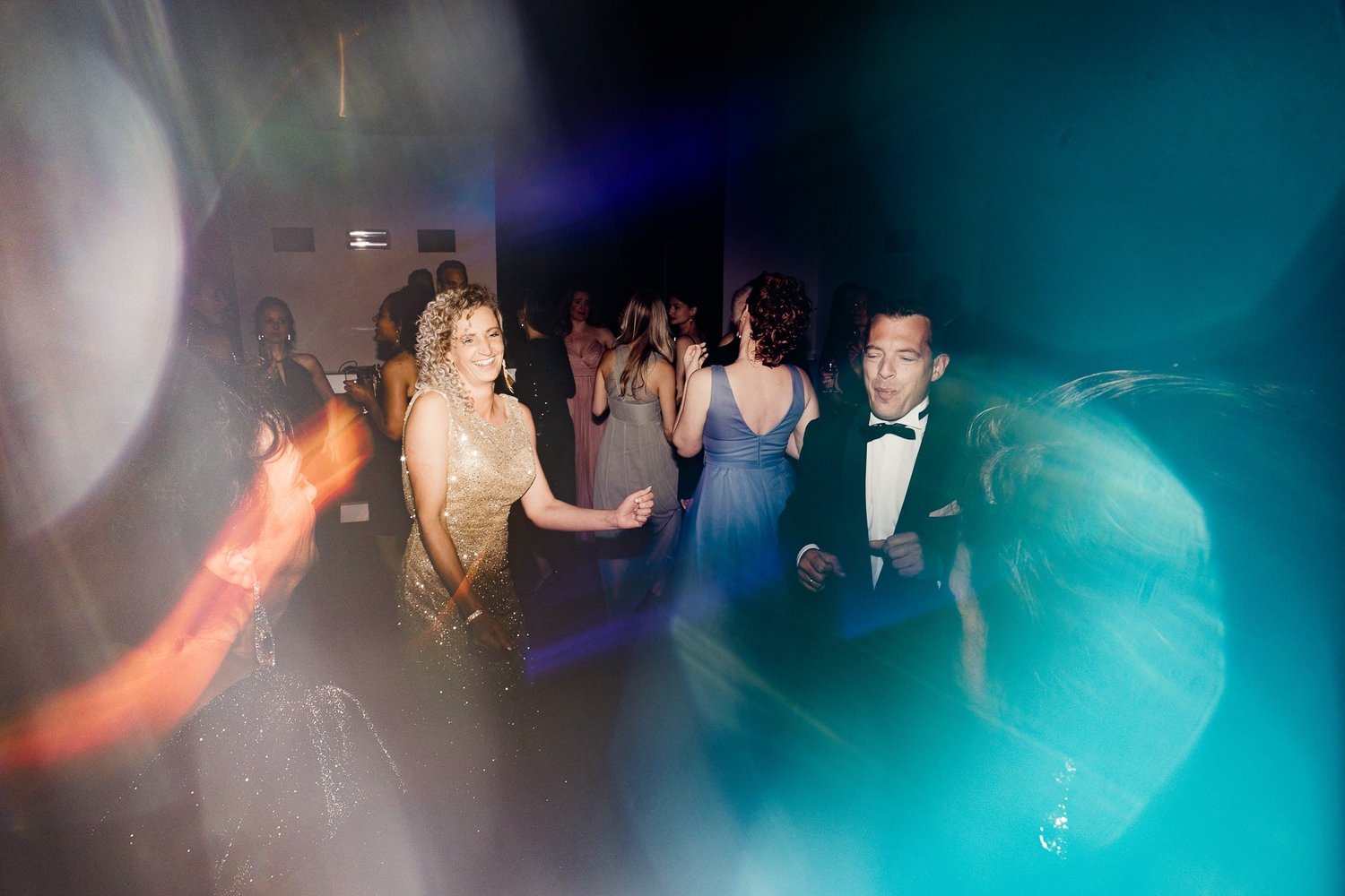 Michelle Jethro-313 - guests dancing at wedding reception in amsterdam.jpg